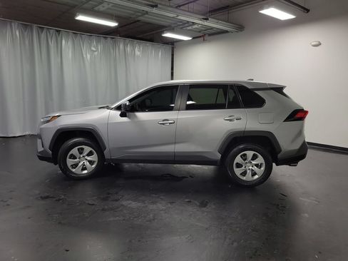 Used 2024 Toyota RAV4 LE AWD/4WD image 5