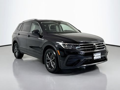 Used 2023 Volkswagen Tiguan SE FWD image 4