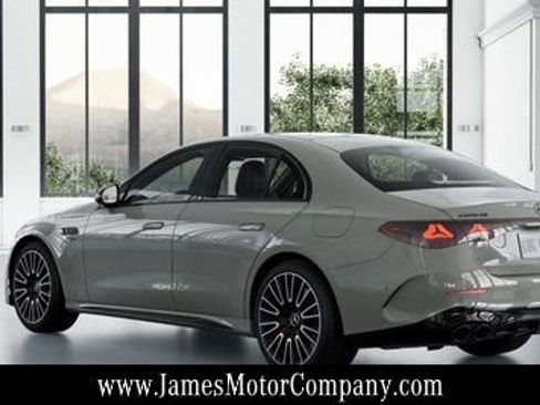 New 2026 Mercedes-Benz E 53 AMG e 4MATIC Sedan image 5