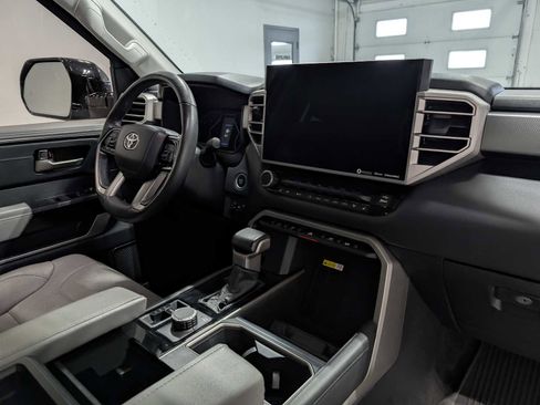 Used 2023 Toyota Tundra Limited image 43