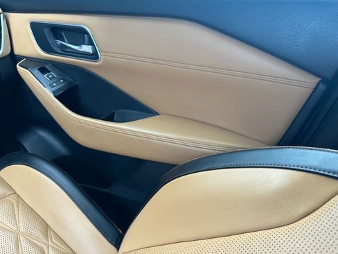 Used 2023 Nissan Rogue Platinum w/ Platinum Premium Package image 36