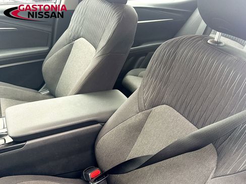 Used 2025 Toyota Camry LE image 22