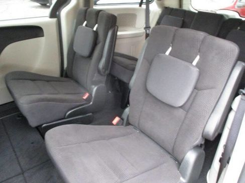Used 2017 Dodge Grand Caravan SE w/ Power Window Group image 12