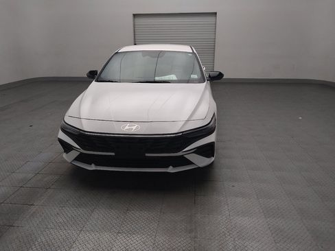 Used 2025 Hyundai Elantra Sport FWD image 15