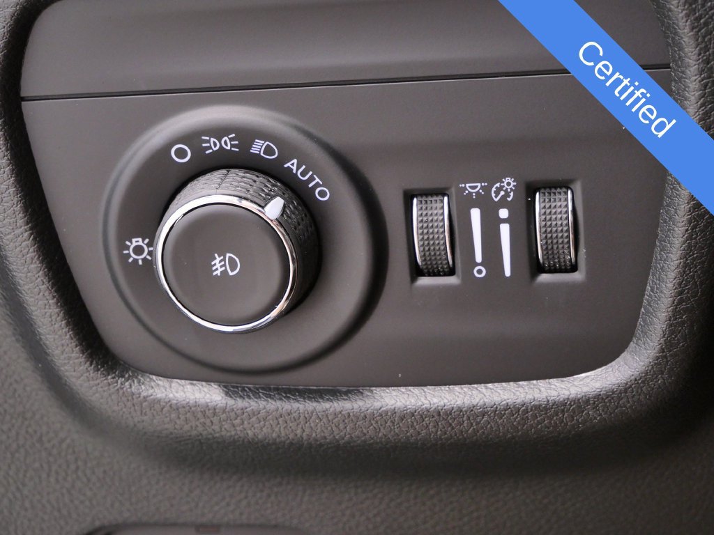 Certified 2024 Jeep Grand Cherokee Limited w/ Black Appearance Package AWD/4WD image 21