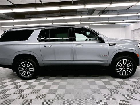 Used 2024 GMC Yukon XL AT4 AWD/4WD image 16