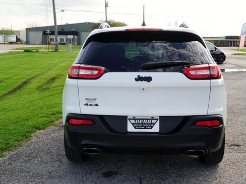 Used 2018 Jeep Cherokee Limited w/ High Altitude Package AWD/4WD image 23