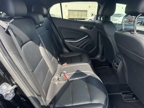 Used 2019 Mercedes-Benz GLA 250 image 11