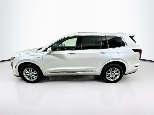 New 2025 Cadillac XT6 Luxury AWD/4WD image 2