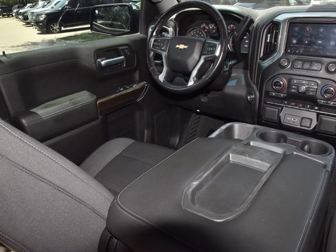 Used 2021 Chevrolet Silverado 1500 LT w/ LPO, Dark Essentials Package RWD image 15