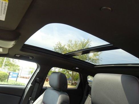 Certified 2023 Chevrolet Blazer RS w/ Enhanced Convenience Package image 11