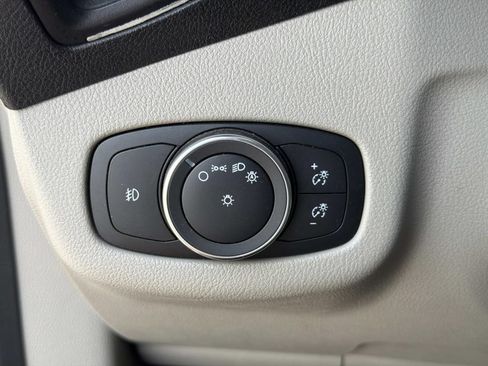 Used 2022 Ford Transit Connect XLT FWD image 22