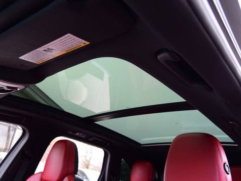 Used 2016 Porsche Cayenne image 32