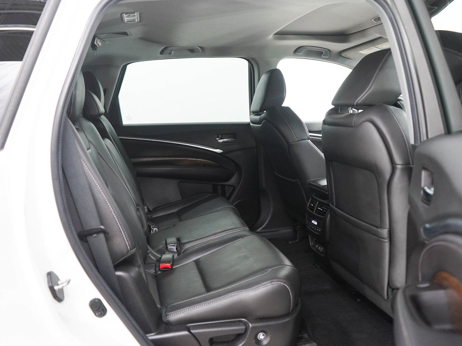 Used 2019 Acura MDX w/ Technology Package AWD/4WD image 12