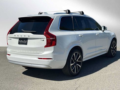 Used 2022 Volvo XC90 T6 Momentum w/ Advanced Package AWD/4WD image 3