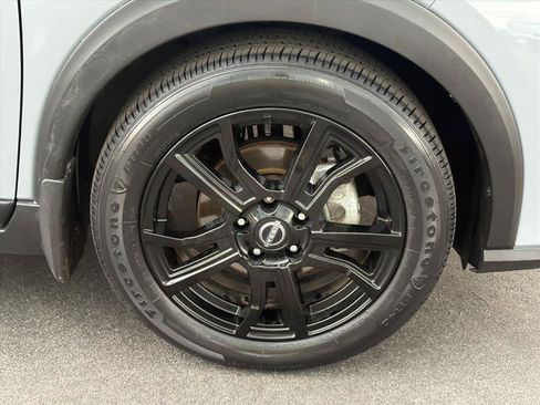 Used 2024 Nissan Kicks SR w/ SR Premium Package FWD image 32