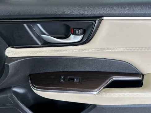 Used 2019 Honda Clarity Plug-In Hybrid image 17