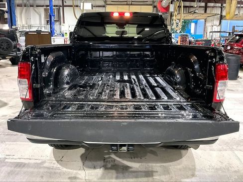 Used 2024 RAM 2500 Big Horn AWD/4WD image 31