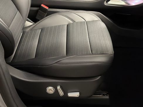 New 2026 Lincoln Nautilus Reserve AWD/4WD image 12