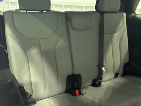 Used 2024 Hyundai Palisade SEL FWD image 30
