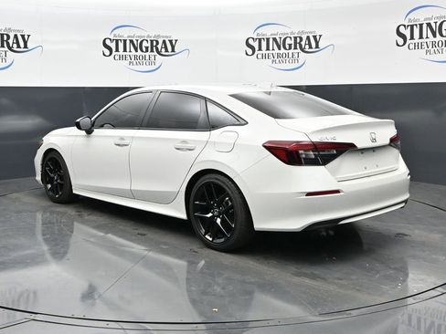 Used 2025 Honda Civic Sport image 5