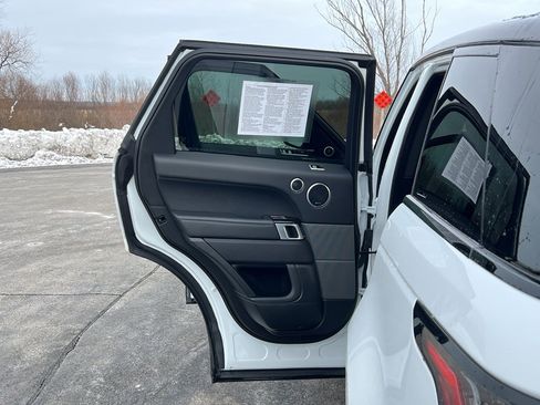 Used 2021 Land Rover Range Rover Sport HSE Silver Edition image 37