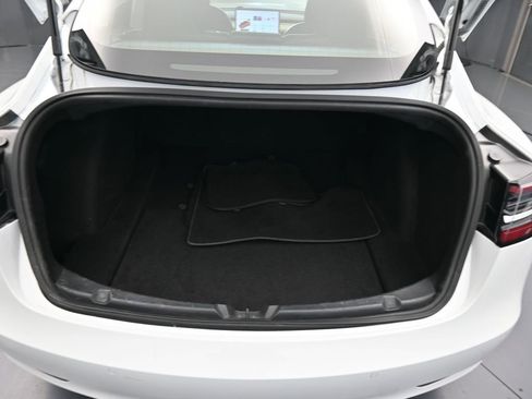 Used 2019 Tesla Model 3 image 37