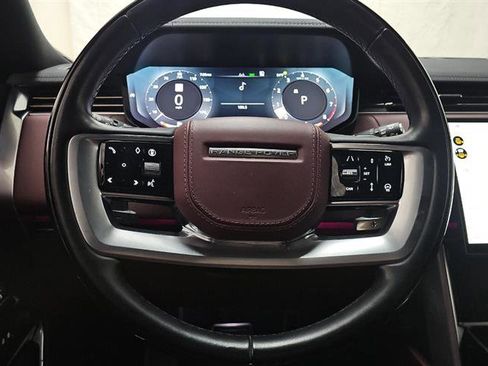 Used 2024 Land Rover Range Rover SE AWD/4WD image 11