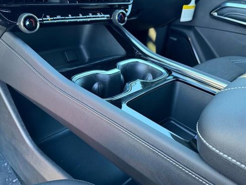 New 2026 Chevrolet Traverse LT w/ Enhanced Driving Package image 13