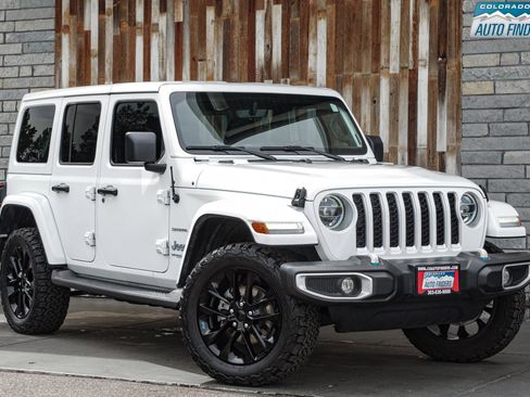 Used 2022 Jeep Wrangler Unlimited Sahara w/ Cold Weather Group AWD/4WD image 9