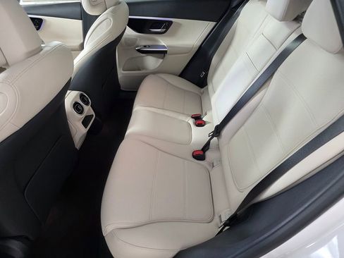 New 2026 Mercedes-Benz GLC 300 4MATIC image 11