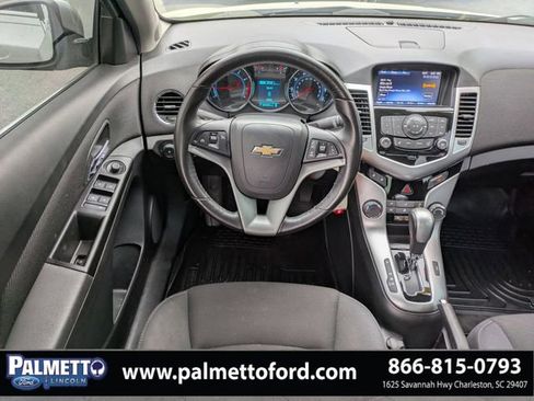 Used 2014 Chevrolet Cruze LT w/ RS Package image 13