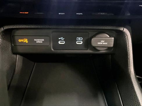 Used 2025 Honda Civic Sport image 32