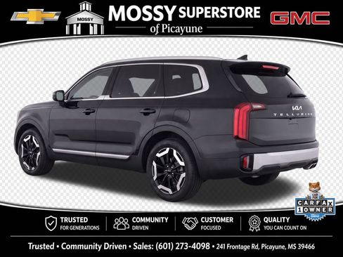 Used 2025 Kia Telluride S FWD image 3