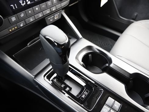 New 2026 Subaru Outback Limited AWD/4WD image 30