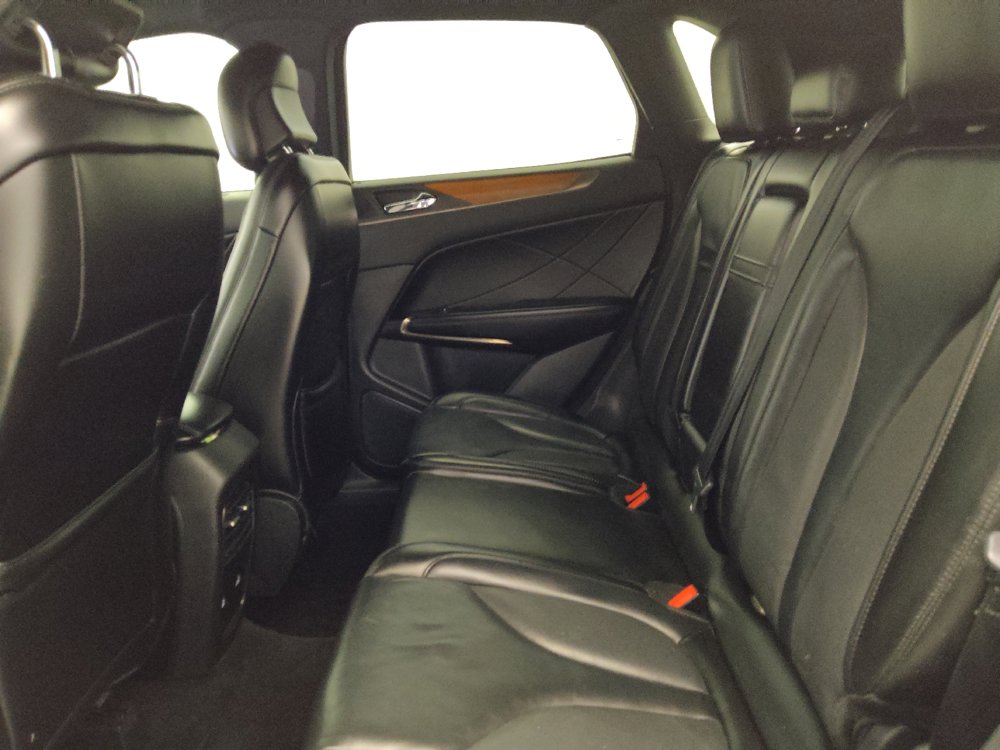 Used 2019 Lincoln MKC Select w/ Select Plus Package FWD image 18