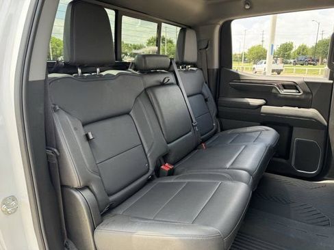 Used 2025 Chevrolet Silverado 1500 LTZ AWD/4WD image 30