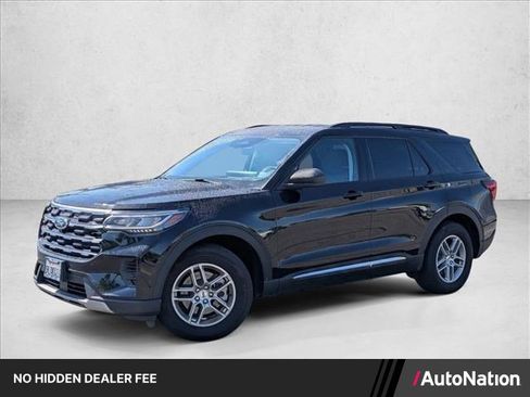 Used 2025 Ford Explorer Active RWD image 1