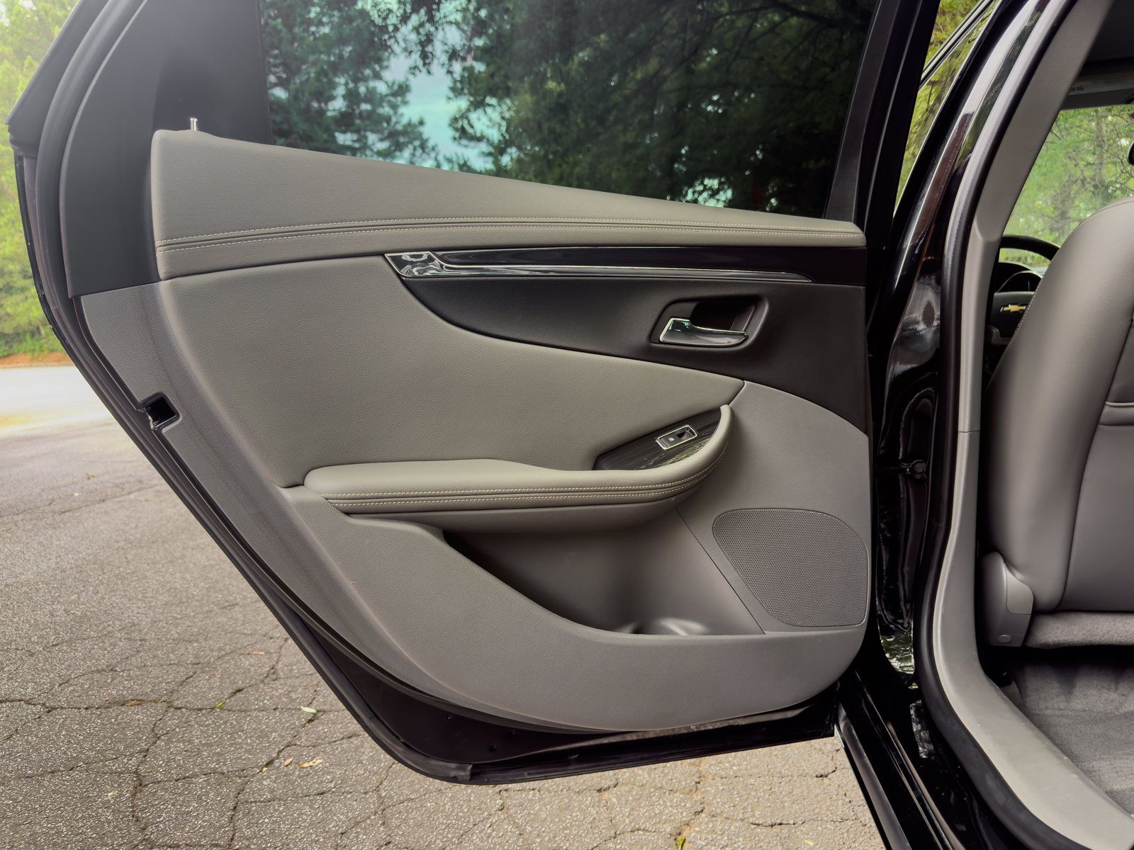Used 2017 Chevrolet Impala LT w/ Leather Package FWD image 31