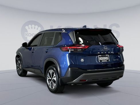 Used 2022 Nissan Rogue SV image 14