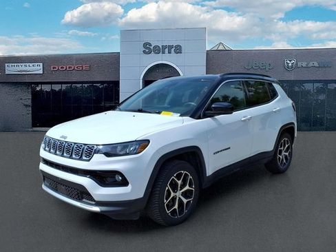 Used 2024 Jeep Compass Limited AWD/4WD image 3