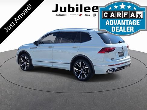 Used 2024 Volkswagen Tiguan SEL R-Line AWD/4WD image 4