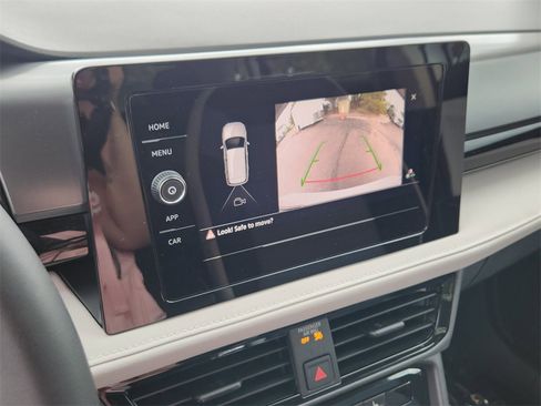 New 2025 Volkswagen Taos S image 19