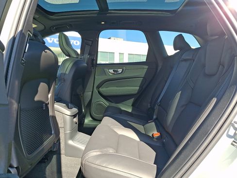 New 2026 Volvo XC60 T8 Ultra w/ Protection Package Premier AWD/4WD image 6