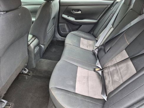 Used 2022 Nissan Sentra SR FWD image 16