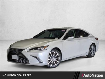 Used 2019 Lexus ES 300h w/ Premium Package