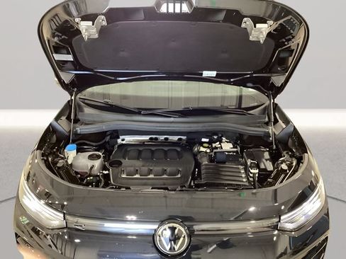 Certified 2025 Volkswagen Tiguan SE R-Line AWD/4WD image 17