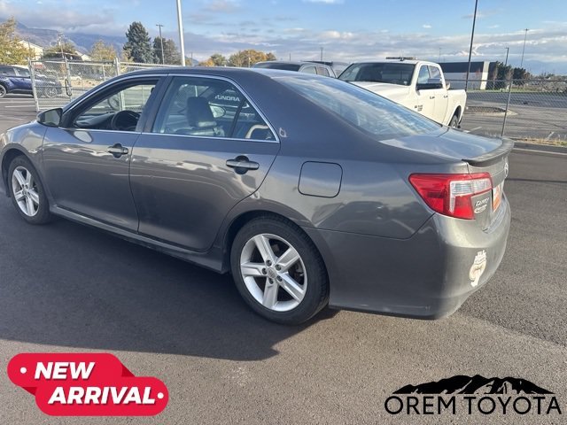 Used 2014 Toyota Camry SE FWD image 8