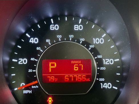 Used 2015 Kia Soul + FWD image 18