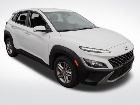 Used 2022 Hyundai Kona SE w/ Cargo Package AWD/4WD image 4